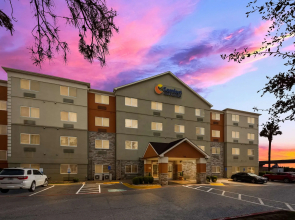 Comfort Inn & Suites Austin North Loop