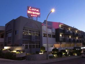 Luna Miramar Club