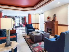 Comfort Suites