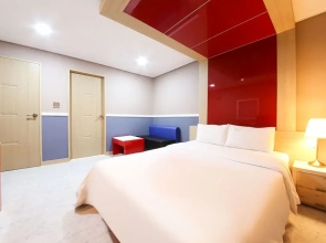 Gwangju Chungjangro Bobos