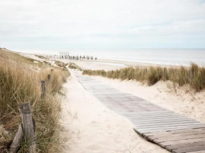 Charming Chalet in Sint Maartenszee