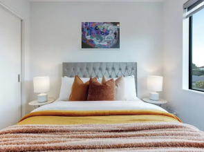 Central Oasis Townhouse with Parking