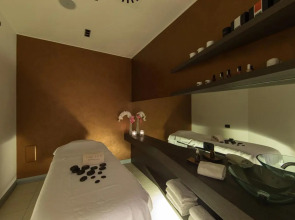 Winter Garden Hotel - Bergamo Airport