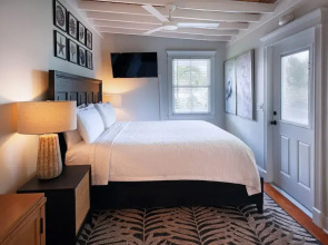 Coco Plum Inn