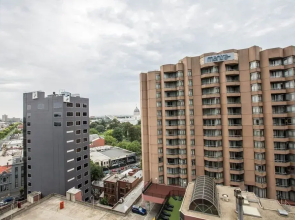 City Living At Best Location In Melbourne