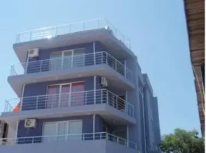 Purple House Suites