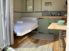 Hillcrest Hut