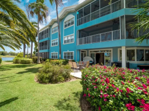 Britannia Villas by Cayman Villas