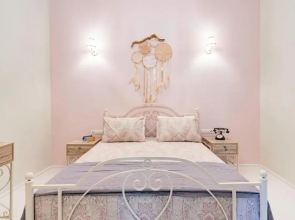 A33 Rhodes Old Town House