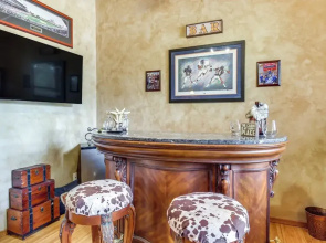 Outdoor Oasis: Family-friendly Cabin in Show Low!