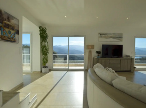 Casa Serena  piscine et vue panoramique