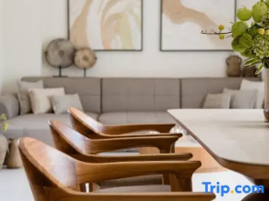 Ubud Luxury 2BR Villa with Private Pool & Rice Field View