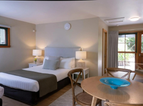 Awaroa Lodge