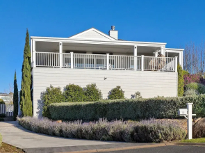 Hamptons Elegance Views Pool Spa