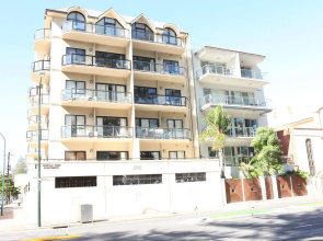 Glenelg Beachside Apartments