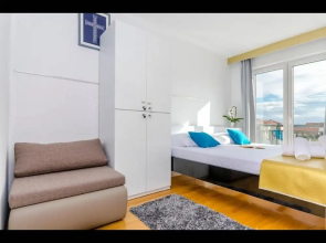 Room-all Saints Suites B&b Kastela - Dou