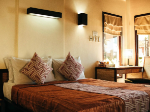 Kahuna Beach Resort and Spa