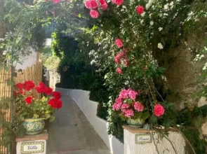 Villa Striano Capri - Guest House - Rooms Garden & Art