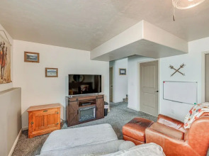 Walk to Downtown: Family-friendly Cody Home!