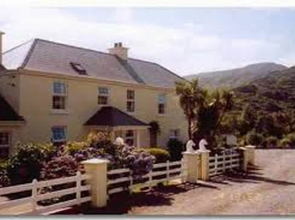 Hillcrest Farmhouse