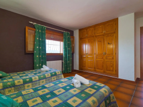 Villa Cantallops