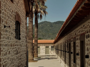 Zaira Hotel