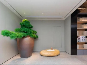 Ji Hotel (Shanghai Hailun Road Metro Station)