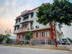 Treebo Trend Awadh Villa