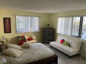 Golden Isles Suite 315