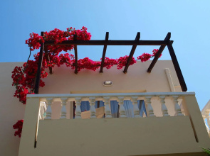 Elotis Suites