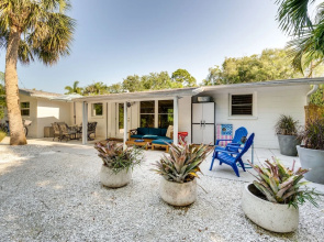 Osprey Vacation Rental w/ Kayaks: 4 Mi to Beach!