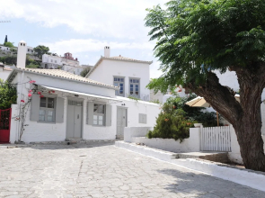 1880 Luxury Apartments