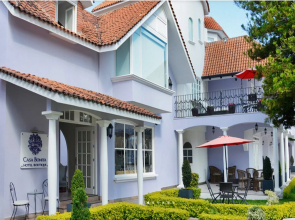 Casa Bonita Hotel & Luxury Residence