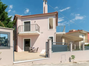 La Casa Rosa Seaside Getaway