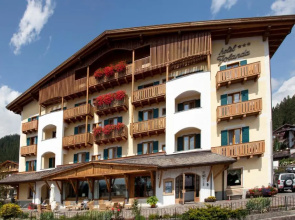 Hotel Jolanda