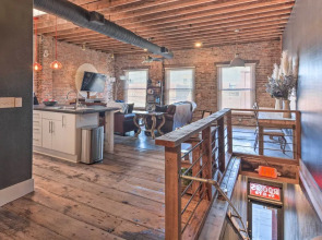Upscale Loft in the Heart of Dtwn Springfield