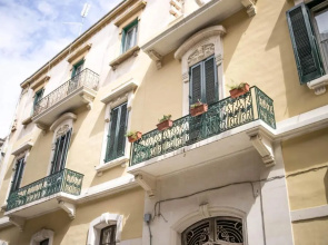 4 Balconi liberty apartments