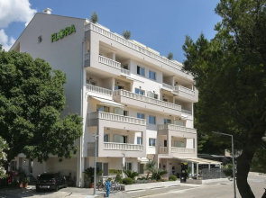 Aparthotel Flora