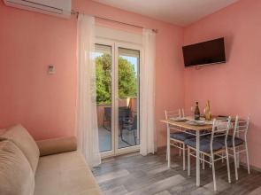 Nice Apartment in Opric With Outdoor Swimming Pool, Wifi and 1 Bedrooms