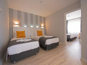 Motto Premium Hotel & Spa