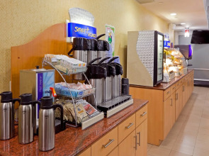 Holiday Inn Express New York City- Wall Street by IHG