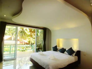 Mountain Reef Beach Resort