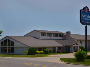 AmericInn by Wyndham Grundy Center
