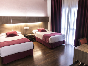 Hotel Serrano