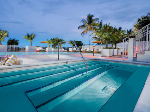 Hilton Cabana Miami Beach Resort