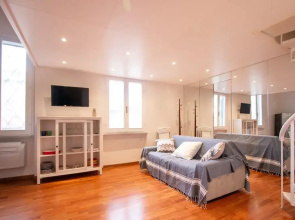 Lara Suite