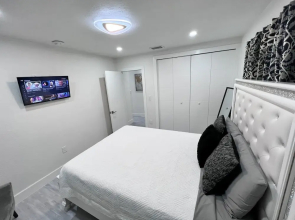 💎💎stylish 2 Bedrooms Apartment By Miami Airport