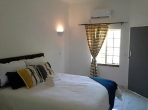 Palm View Self Catering Apartments at Sunset Mews Grand Palm