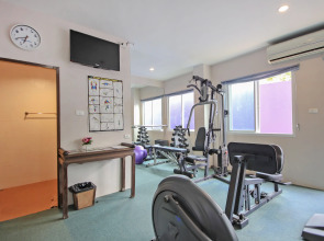 OYO 75321 Gemma Patong