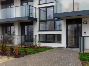 Dziwnów Spadochroniarzy by Renters